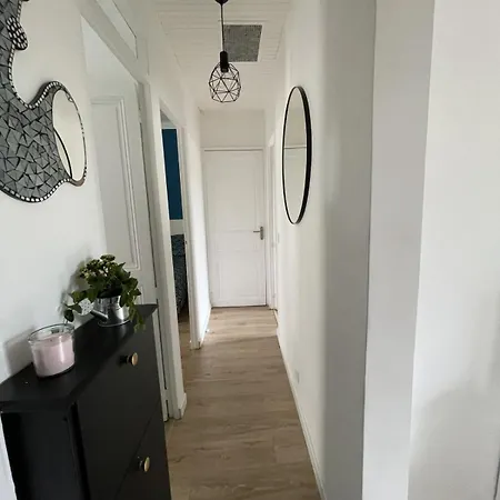 Bright T3 200m From The Close To Shops Antibes