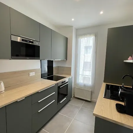 Bright T3 200m From The Close To Shops * Antibes