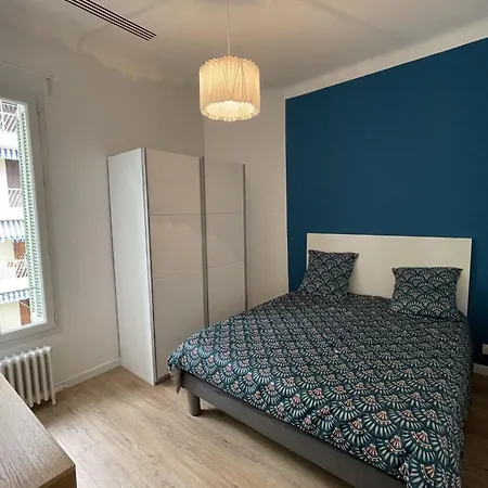 Bright T3 200m From The Close To Shops Daire *